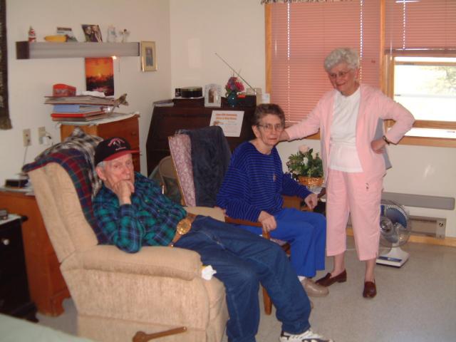 2004/05(May)/01(SD-Misc)/640x480_2004-05-01-Storla-Nursing-HM-07.JPG