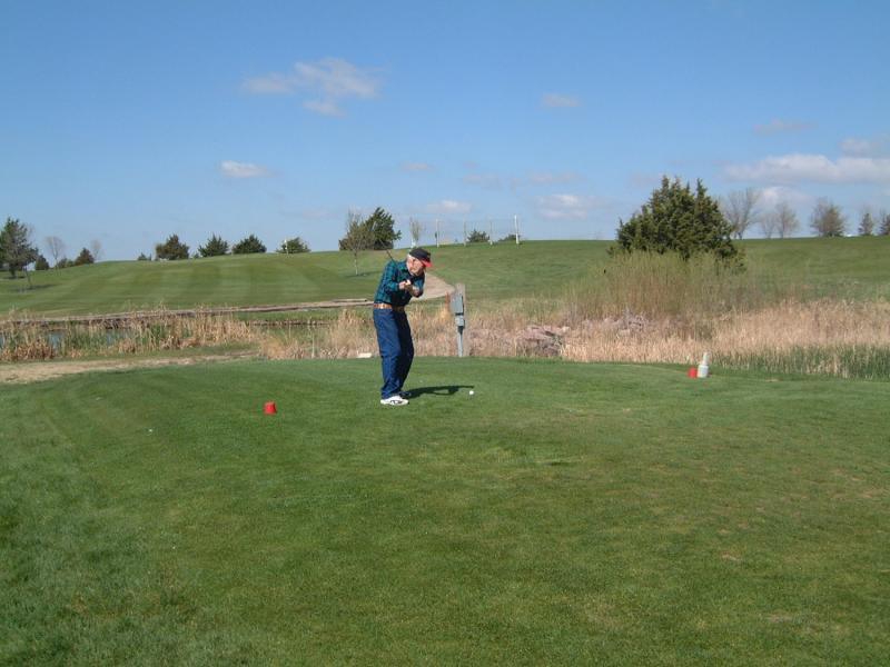 2004-05-04-Dad-golf-02.JPG