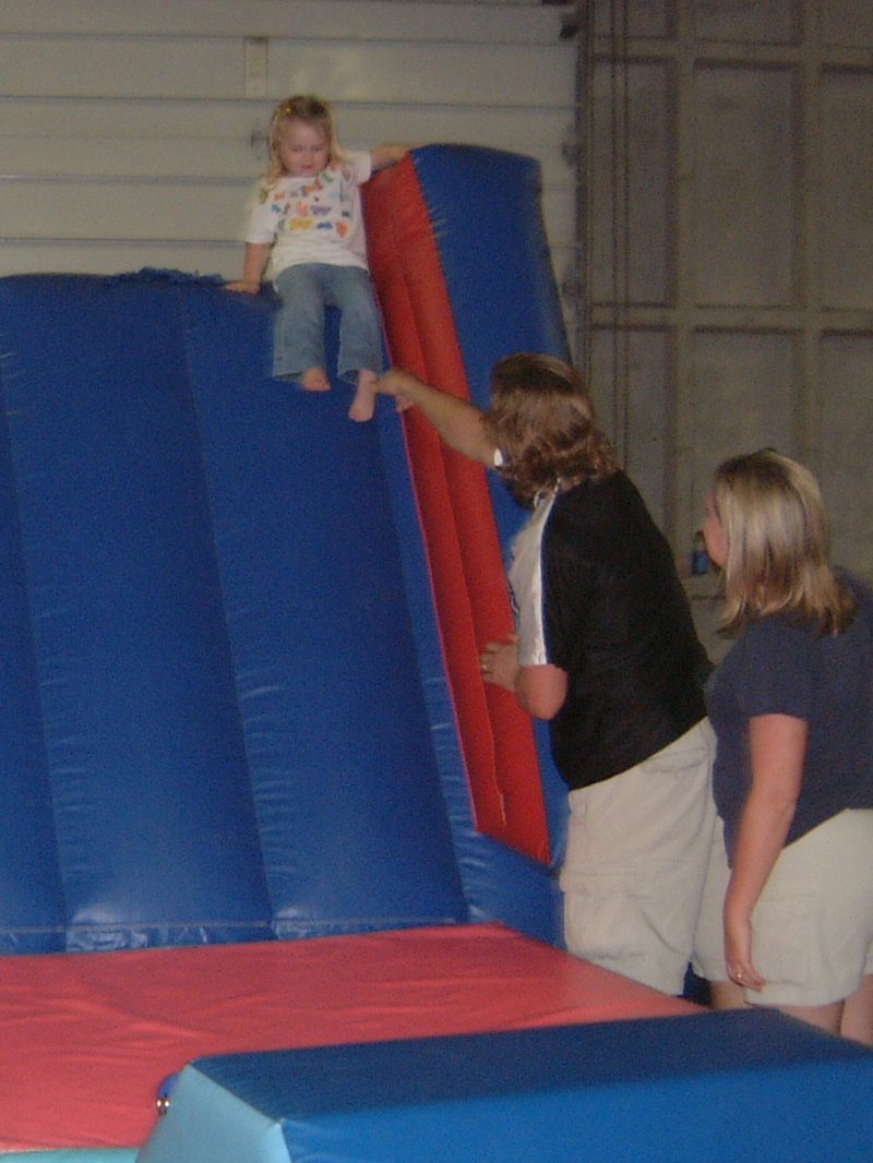 2004/05(May)/03(Dax-BD)/800x600_2004-05-08-Dax-3rd-BD-party-10.JPG