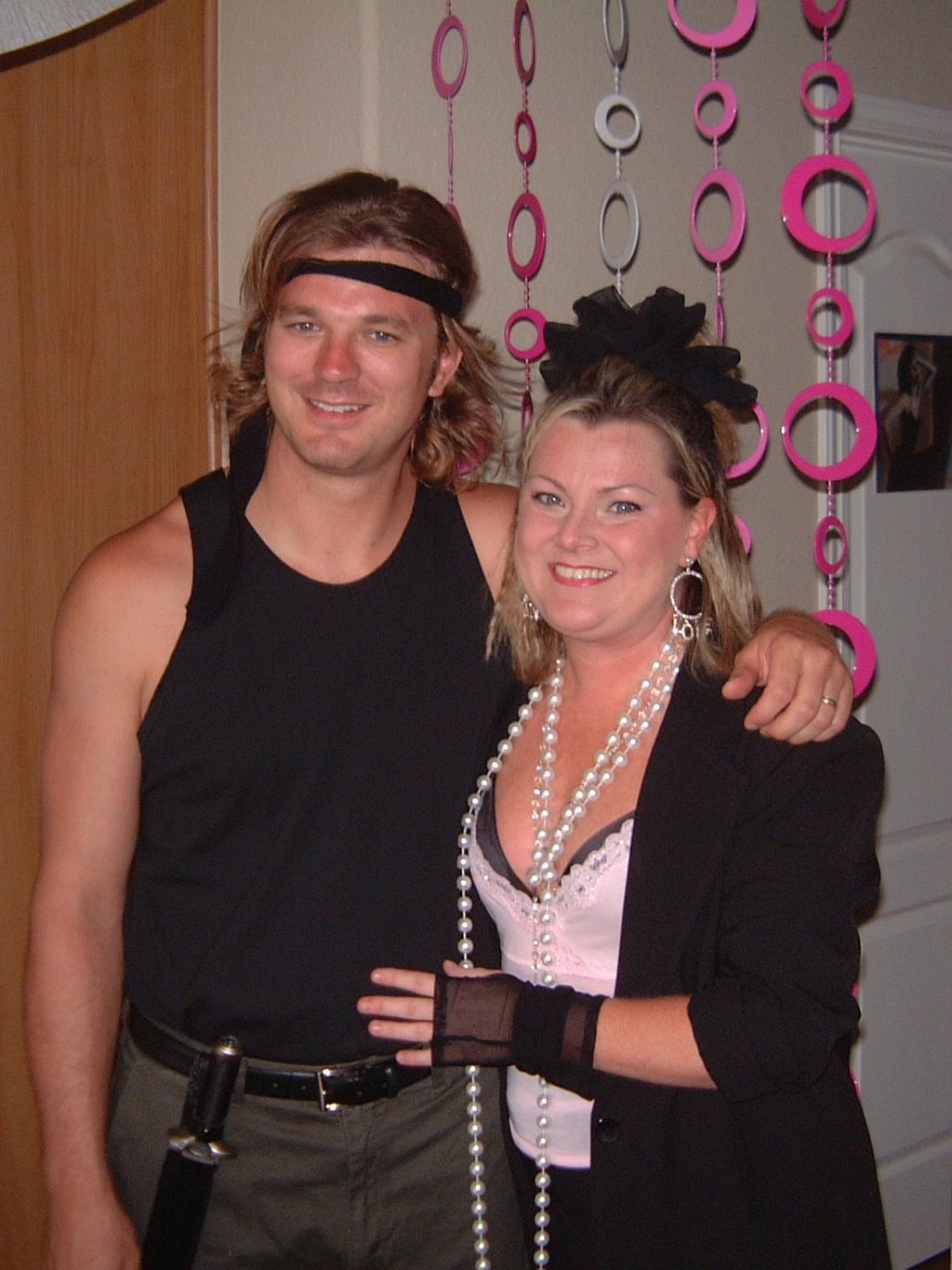 2004/05(May)/06(Katie-80sBD-Party)/1024x768_2004-05-22-02.JPG