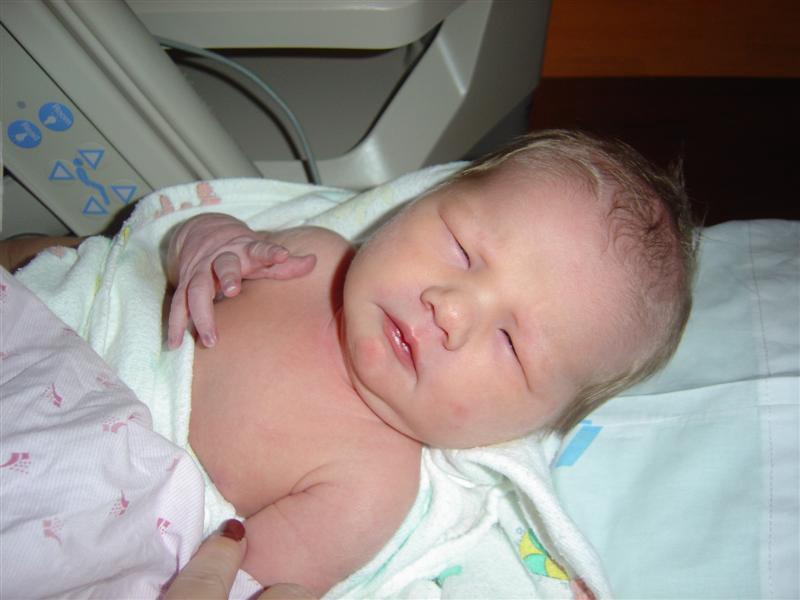 2004/07(July)/04(Baby-Lucas-Barkmeier)/800x600_2004-07-19-Lucas-Barkmeier-03.JPG