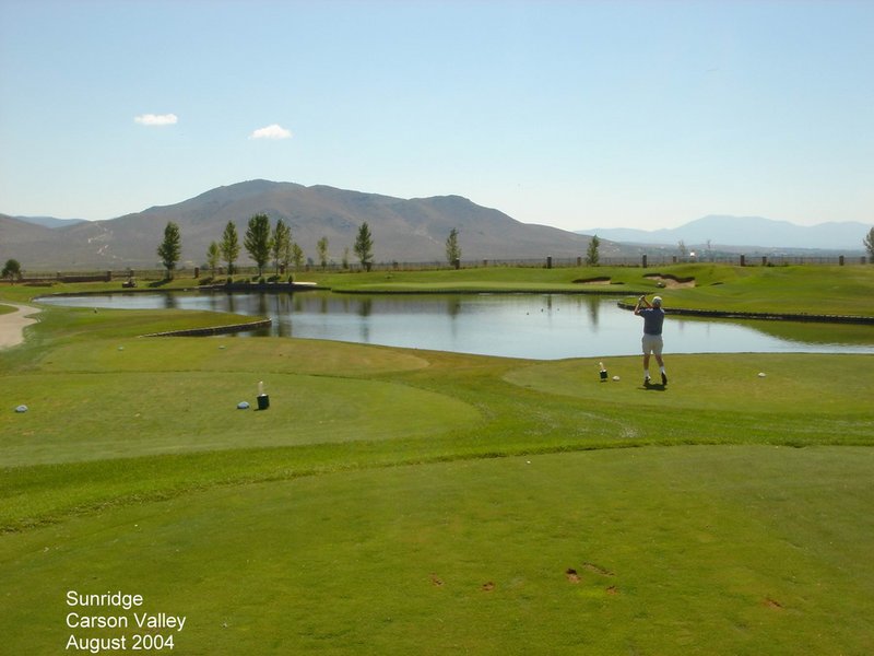 2004/08(Aug)/02(Tahoe)/800x600_2004-08-18-SunRidge-02.jpg