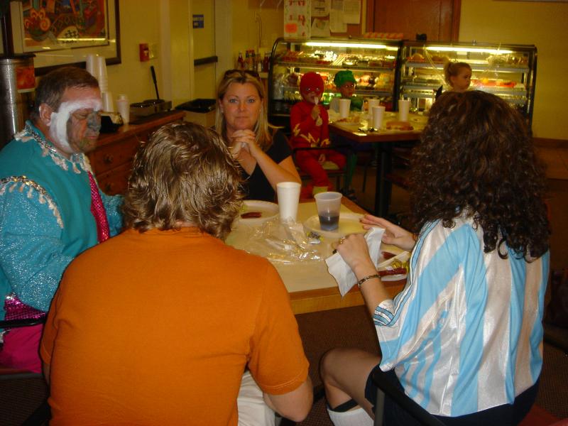 2004-10-30-Lost-Creek-Halloween-Party-06.JPG