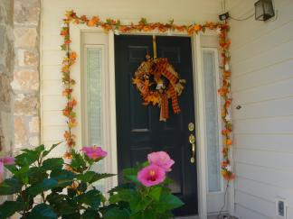 2004-10-15-Home-Halloween-Decorations-07.JPG