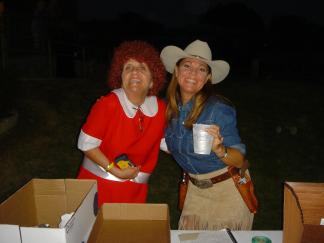 2004-10-30-Lost-Creek-Halloween-Party-17.JPG
