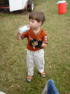 2004-11-26-Tailgating-UT-Aggies-5.JPG