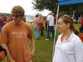 2004-11-26-Tailgating-UT-Aggies-8.JPG