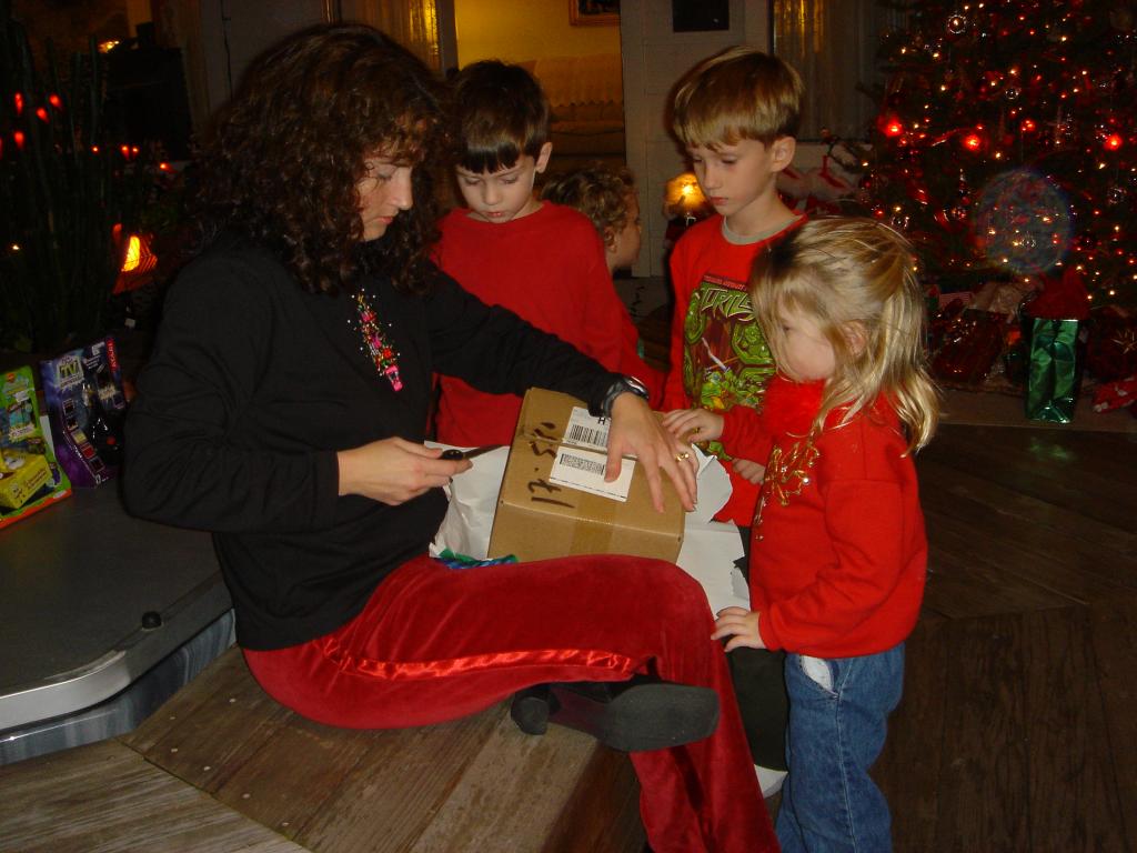 2004/12(Dec)/08(Christmas-Eve)/1024x768_2004-12-24-19.JPG