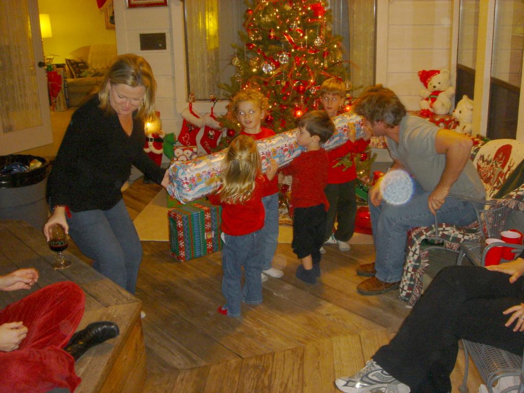 2004/12(Dec)/08(Christmas-Eve)/1024x768_2004-12-24-25.JPG