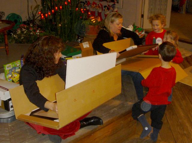 2004/12(Dec)/08(Christmas-Eve)/640x480_2004-12-24-37.JPG