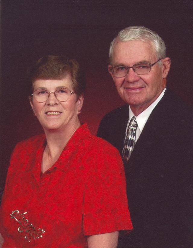 2004-12-Lydella-LeRoy.jpg