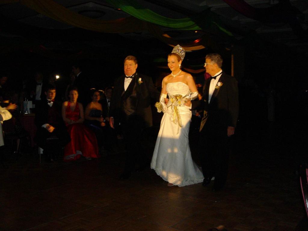 2005/01(Jan)/01(Coronation-Ball)/1024x768_2005-01-08-Coronation-Ball-40.JPG