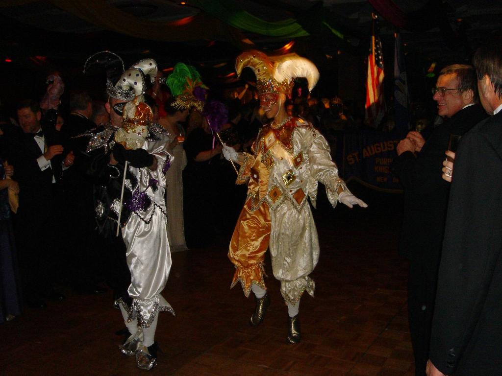 2005/01(Jan)/01(Coronation-Ball)/1024x768_2005-01-08-Coronation-Ball-48.JPG