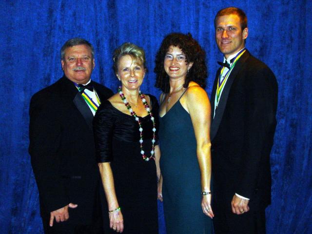 2005/01(Jan)/01(Coronation-Ball)/640x480_2005-01-08-Coronation-Ball-12.JPG