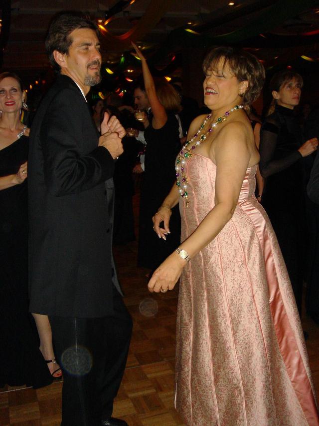 2005/01(Jan)/01(Coronation-Ball)/640x480_2005-01-08-Coronation-Ball-33.JPG