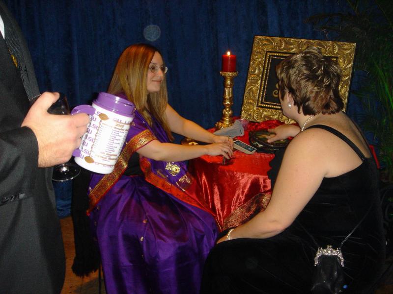 2005/01(Jan)/01(Coronation-Ball)/800x600_2005-01-08-Coronation-Ball-22.JPG