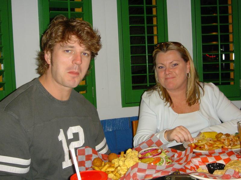 2005/01(Jan)/02(Misc)/2005-01-13-Justins-BD-Dinner-00.JPG