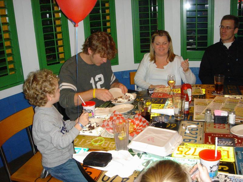 2005-01-13-Justins-BD-Dinner-09.JPG
