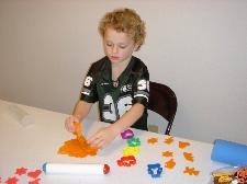 2005-01-15-Kyla-Vale-Play-Dough-5.JPG