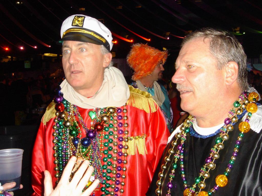 2005/02(Feb)/01(MardiGras)/1024x768_2005-02-05-Superdome-Extravaganza-10.JPG