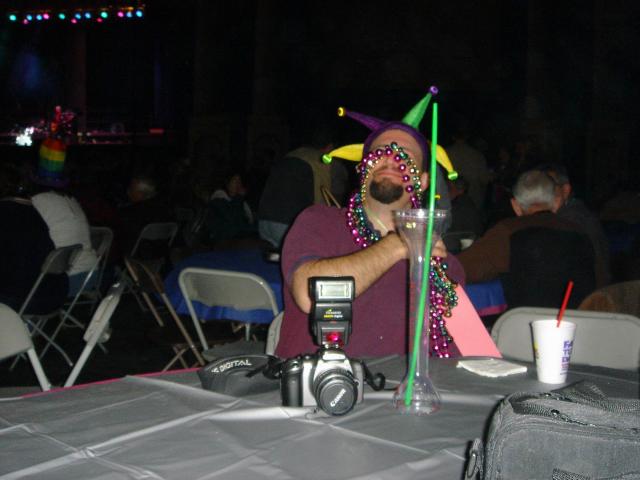 2005/02(Feb)/01(MardiGras)/640x480_2005-02-04-Beans-Jeans-13.JPG