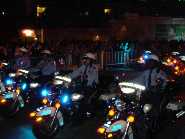 2005/02(Feb)/01(MardiGras)/640x480_2005-02-05-Superdome-Extravaganza-02.JPG