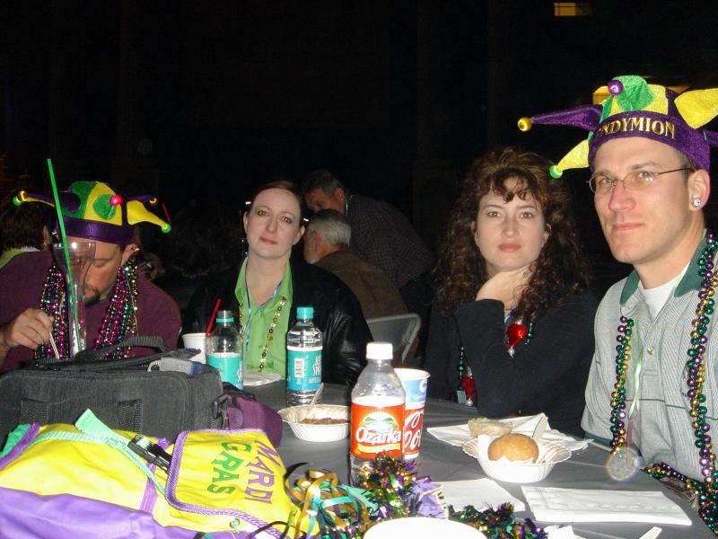 2005/02(Feb)/01(MardiGras)/800x600_2005-02-04-Beans-Jeans-02.JPG