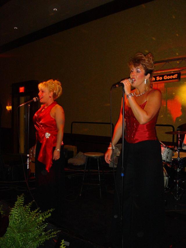 2005/02(Feb)/05(ValentinesBall)/640x480_2005-02-14-ValentinesBall-20.JPG