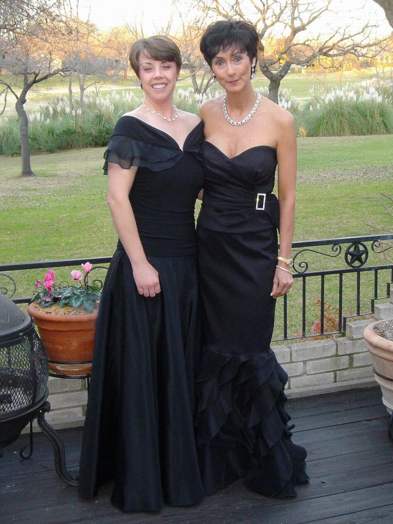 2005/02(Feb)/05(ValentinesBall)/800x600_2005-02-14-ValentinesBall-13.JPG