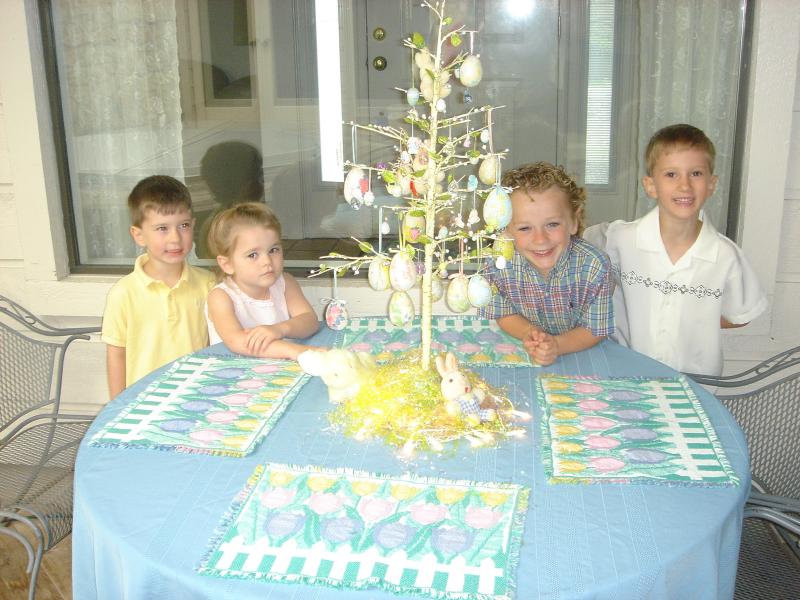 2005/03(March)/05(Easter)/800x600_2005-03-27-Easter-03.JPG