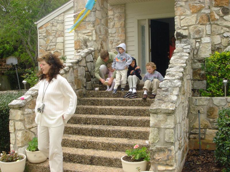 2005/03(March)/05(Easter)/800x600_2005-03-27-Easter-10.JPG