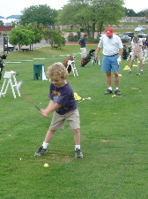 2005-04-10-3-golfing-2.JPG