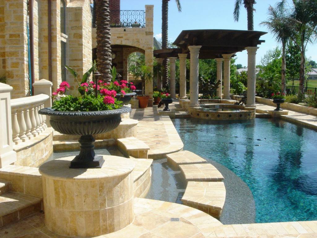 2005/04(April)/Houston/1024x768_House-on-Course11.JPG