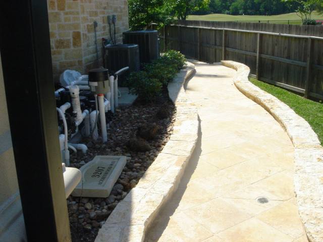 2005/04(April)/Houston/640x480_House-on-Course10.JPG
