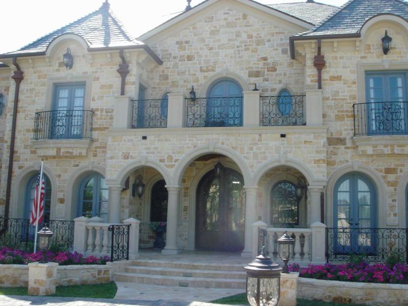 2005/04(April)/Houston/800x600_House-on-Course5.JPG