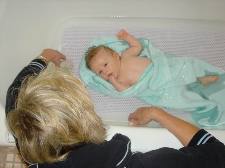 2005-05-02-Ian-Visits-Grandma-05.JPG