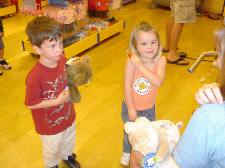 2005-05-04-Dax4thBD-BuildABear17.JPG