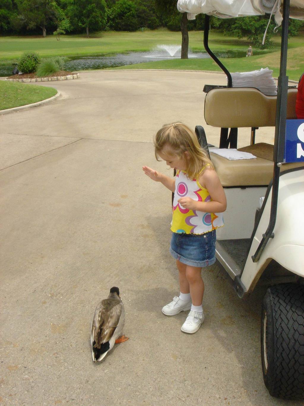 2005/05(May)/05(Vale-Kyla)/1024x768_2005-05-29-LostCreekFun-09.JPG