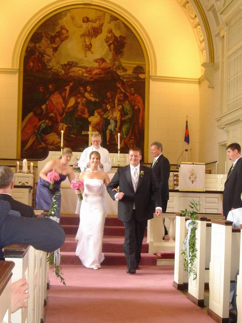 2005/06(June)/01(Hahn-Tompkins-Wedding)/800x600_2005-06-11-13-Kris-Brian.JPG