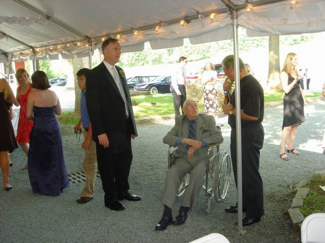 2005/06(June)/02(Reception)/640x480_2005-06-11-16.JPG