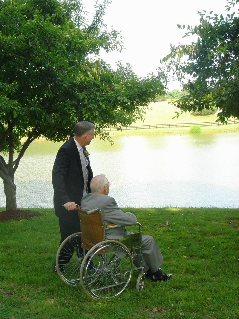 2005/06(June)/02(Reception)/800x600_2005-06-11-04-Paul-father-P.JPG
