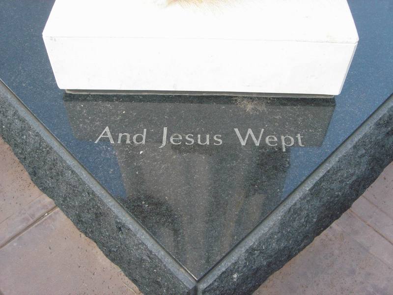 2005/07(July)/02(OklahomaCityMemorial)/800x600_2005-06-30-12.JPG