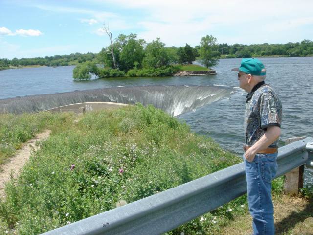 2005-07-04-Lake-Mitchell-spillway-02.JPG