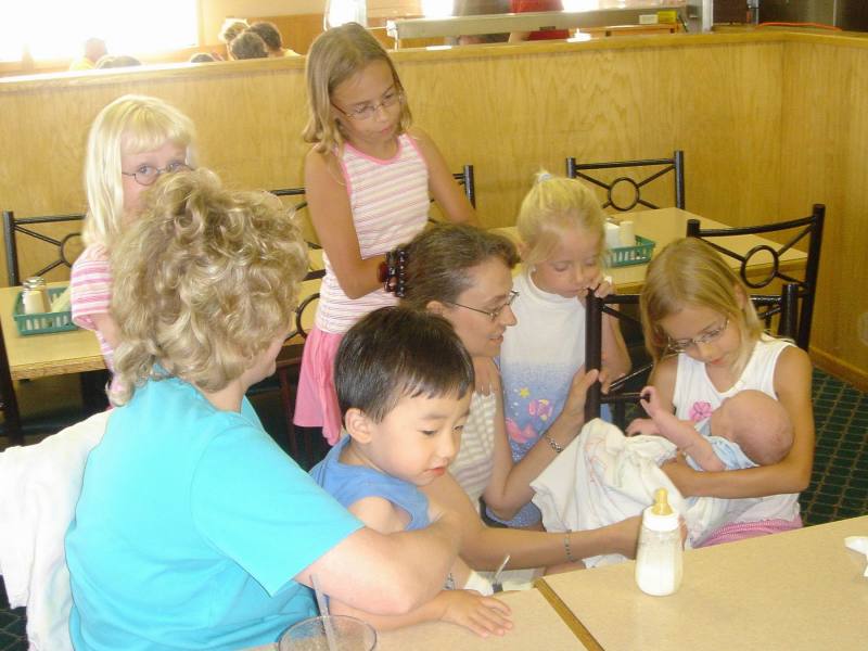 2005-07-03-Dan-Brians-families-1.JPG