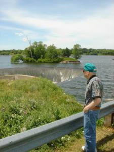 2005-07-04-Lake-Mitchell-spillway-03.JPG