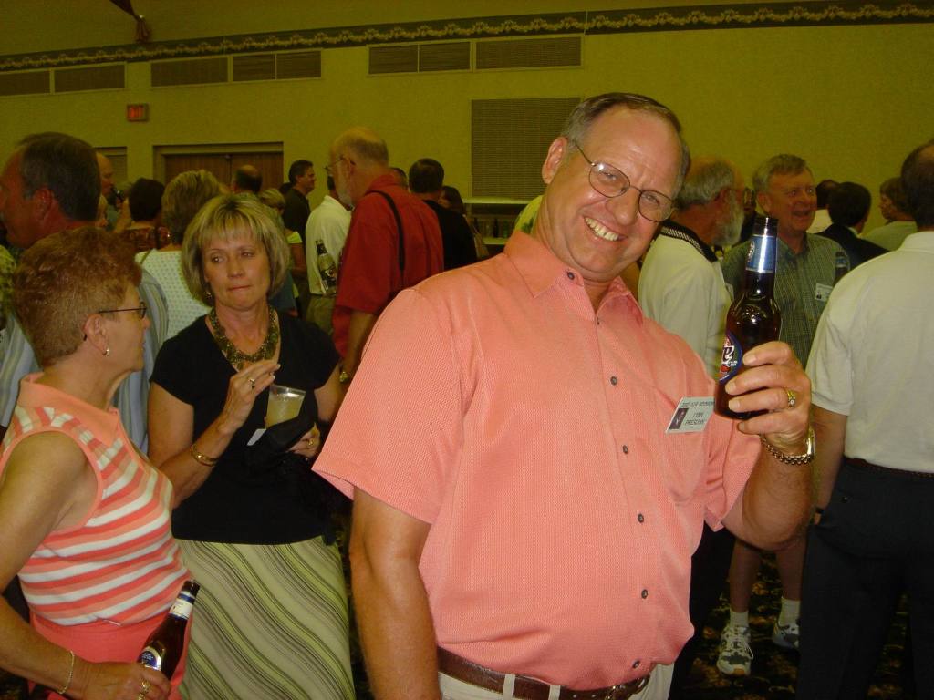 2005/07(July)/05(SDSMT-Reunion)/1024x768_2005-07-08-Ramkota-DSP-01.JPG