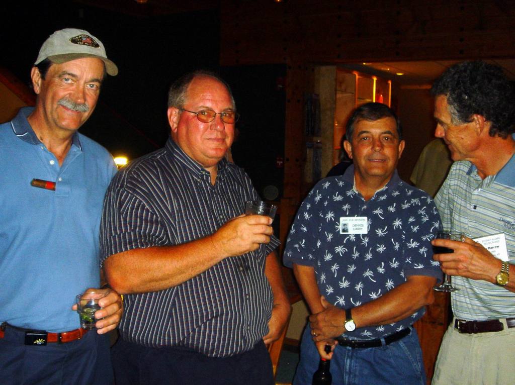 2005/07(July)/05(SDSMT-Reunion)/1024x768_2005-07-09-Chophouse-DSP-09.JPG