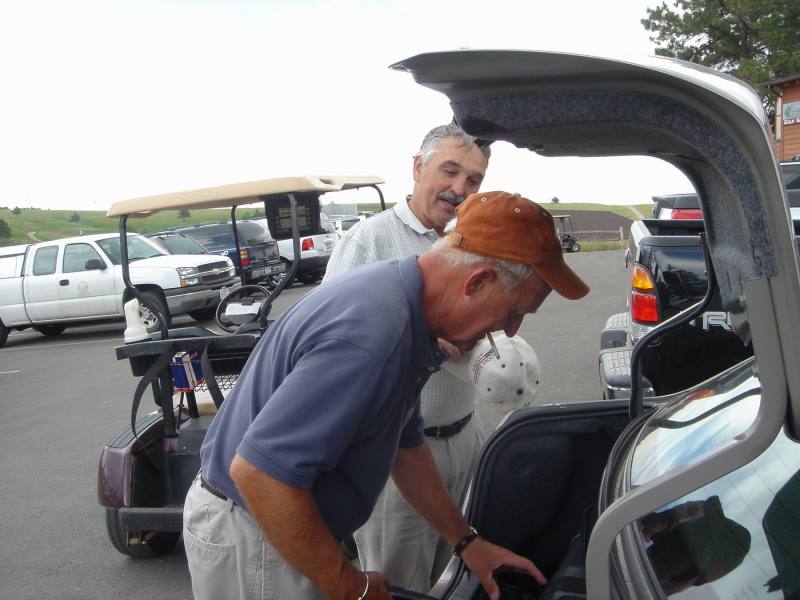 2005/07(July)/05(SDSMT-Reunion)/800x600_2005-07-07-Golf-Red-Rock-1.JPG