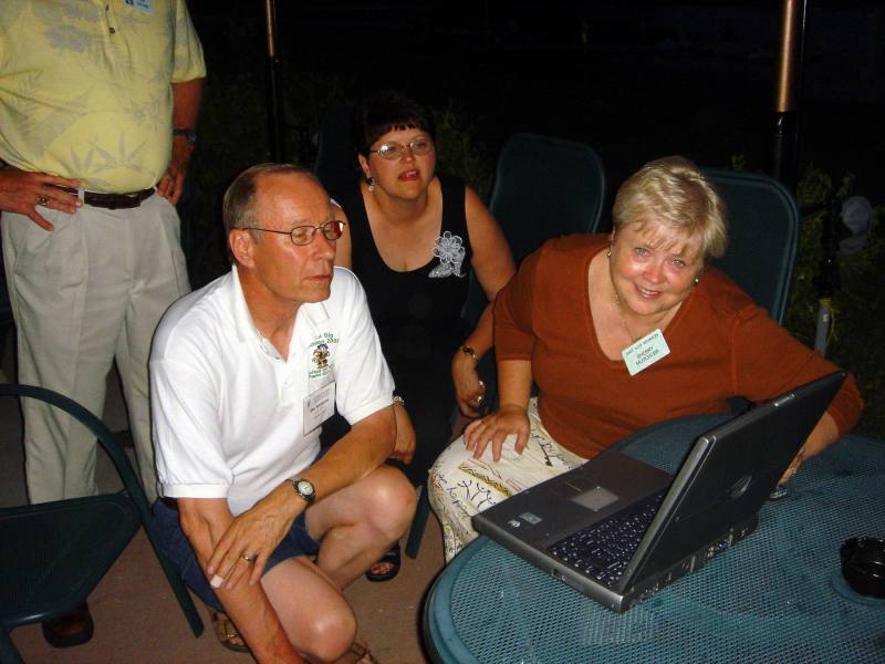 2005/07(July)/05(SDSMT-Reunion)/800x600_2005-07-09-Chophouse-DSP-16.JPG