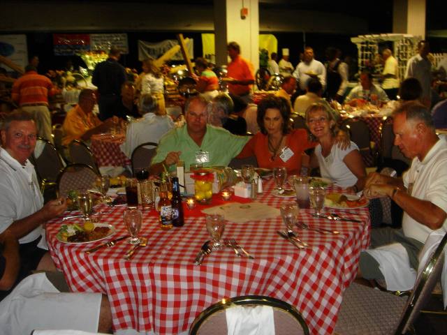 2005/09(Sept)/03(Pinehurst)/01(Day1-Traveling-Day-2-Practice)/640x480_2005-09-07-00-Practice-Rd-Day-Evening-Picnic.JPG